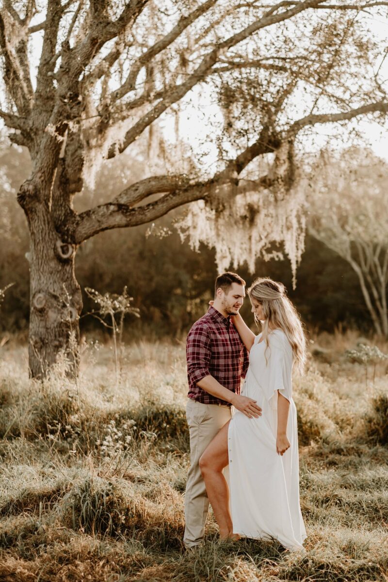 BOHO engagement photo session in a Tampa Field