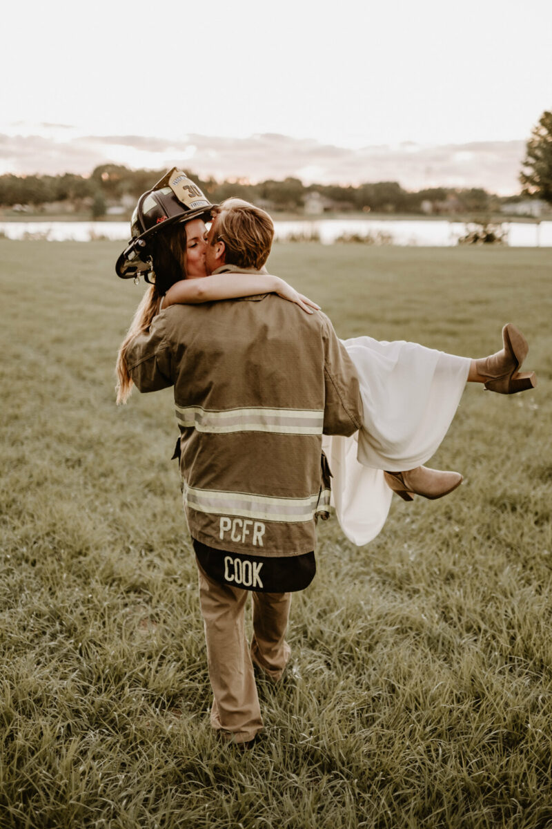 tampa-woodsy-rustic-engagement-session-photos-thomas-taylor-firefighter-nurse-51.jpg